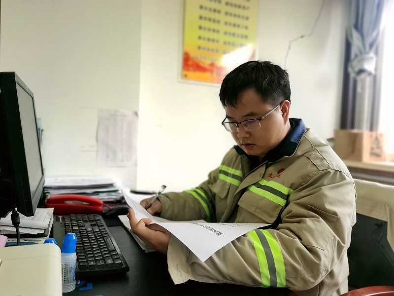 華山先進(jìn) | 郭彥鵬：保衛藍天的“排頭兵”