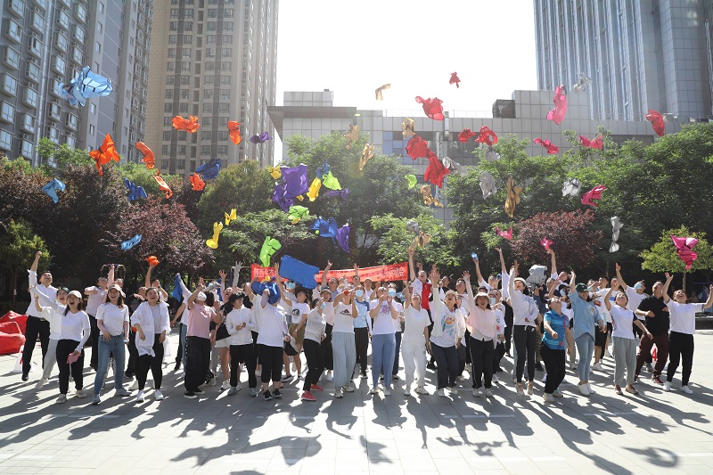 生態(tài)水泥：靠譜！金牌管家將暖心服務(wù)送到職工心坎里