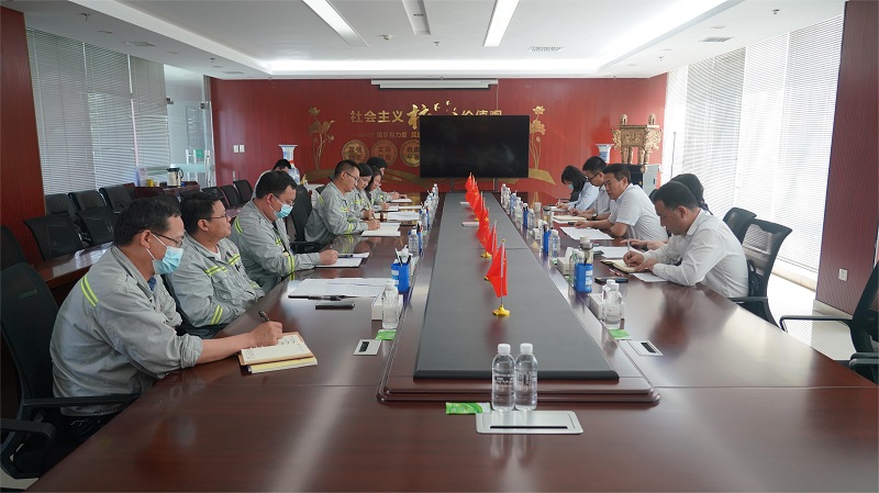 公司黨委副書(shū)記、總經(jīng)理周紅一行到富平公司調研指導工作