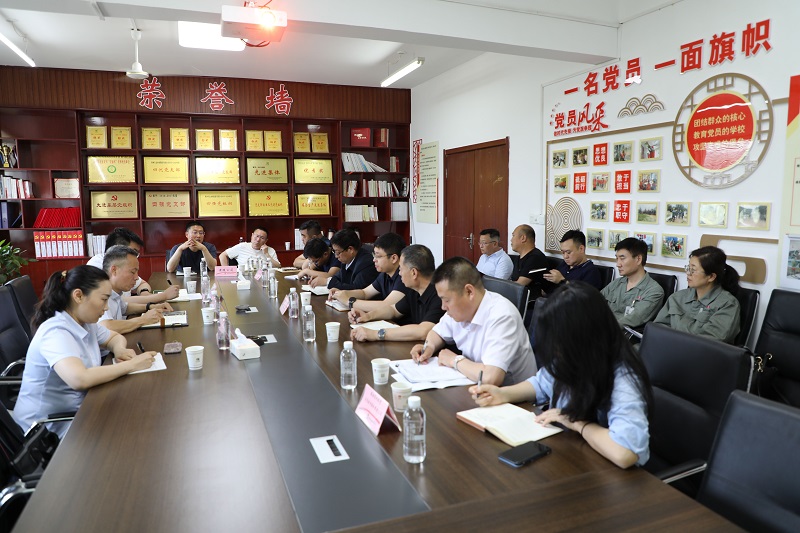 陜西建材科技公司副總經(jīng)理王琦到黃陵地區調研指導工作