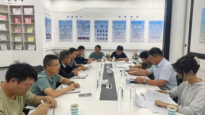 陜西建材科技公司黨委委員、副總經(jīng)理郭正亮一行到神木恒穩公司督導檢查工作