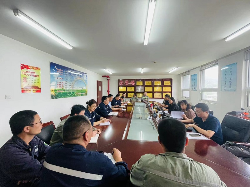 黃陵公司順利通過(guò)質(zhì)量、環(huán)境、職業(yè)健康安全“三體系”現場(chǎng)審核